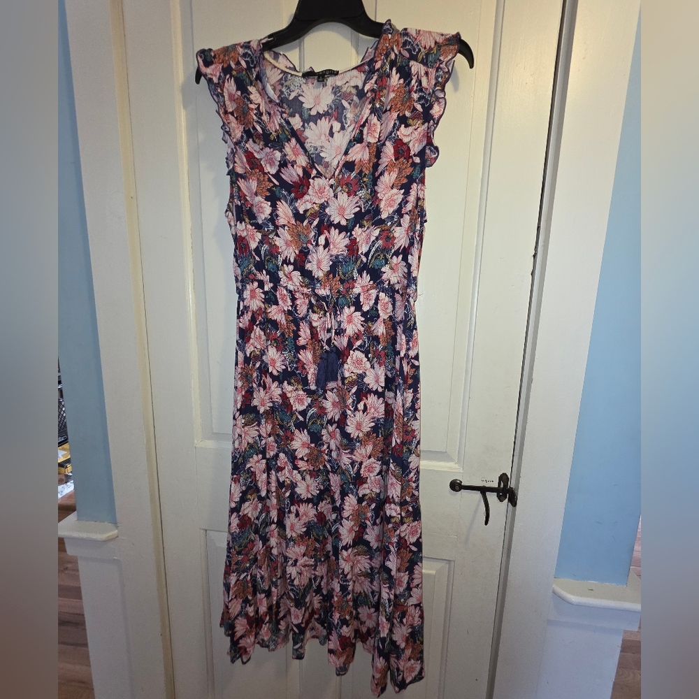 Floral Ruffle Sleeve Dress